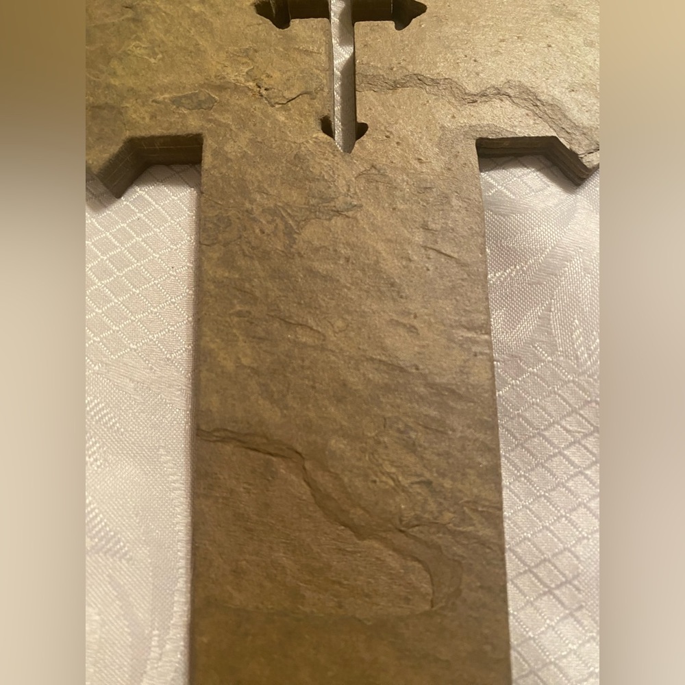 Stone cross - Picture 6 of 10